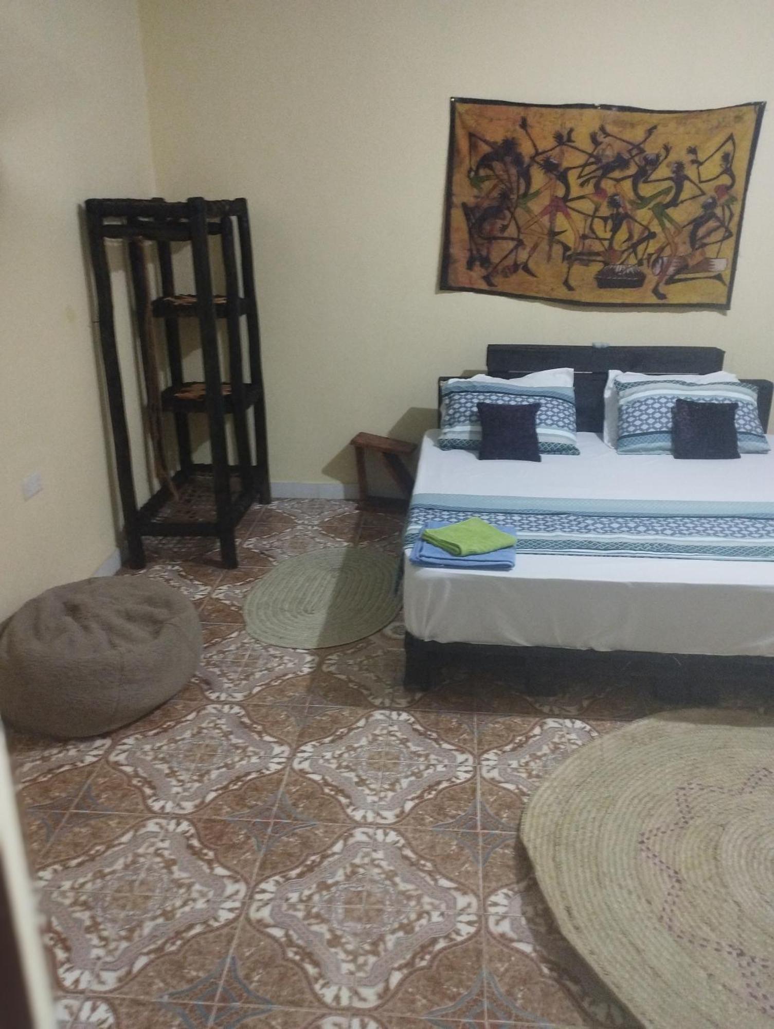 Luca&Irina Airport Comfort Zanzibar Екстериор снимка
